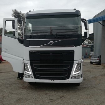 2016 VOLVO FH (4) 440 6X4 SLEEP T/T C/C - AFTER
