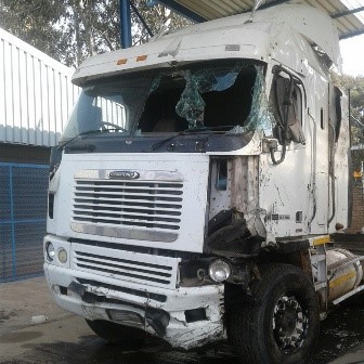 2012 FREIGHTLINER ARGOSY 90 CUMMINS 500 T/T/C/C - BEFORE